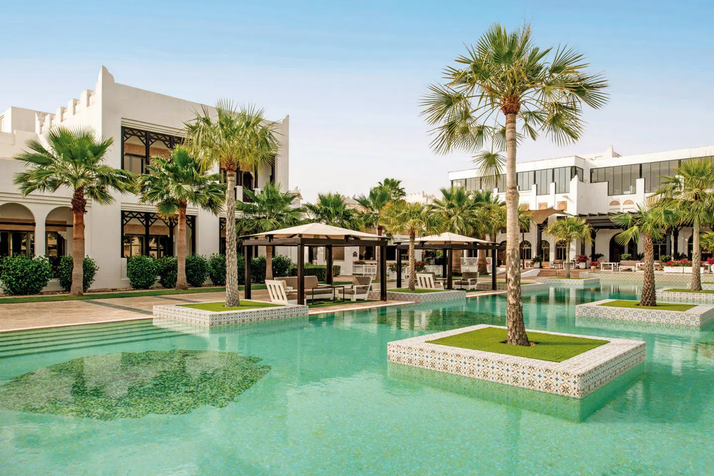 The Ritz-Carlton Sharq Village & Spa OUTDOOR_POOL