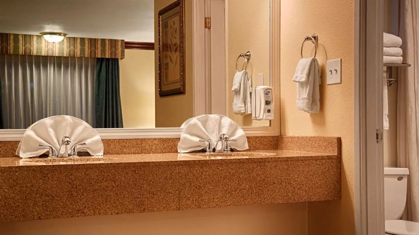 Best Western Garden Villa Inn Badezimmer