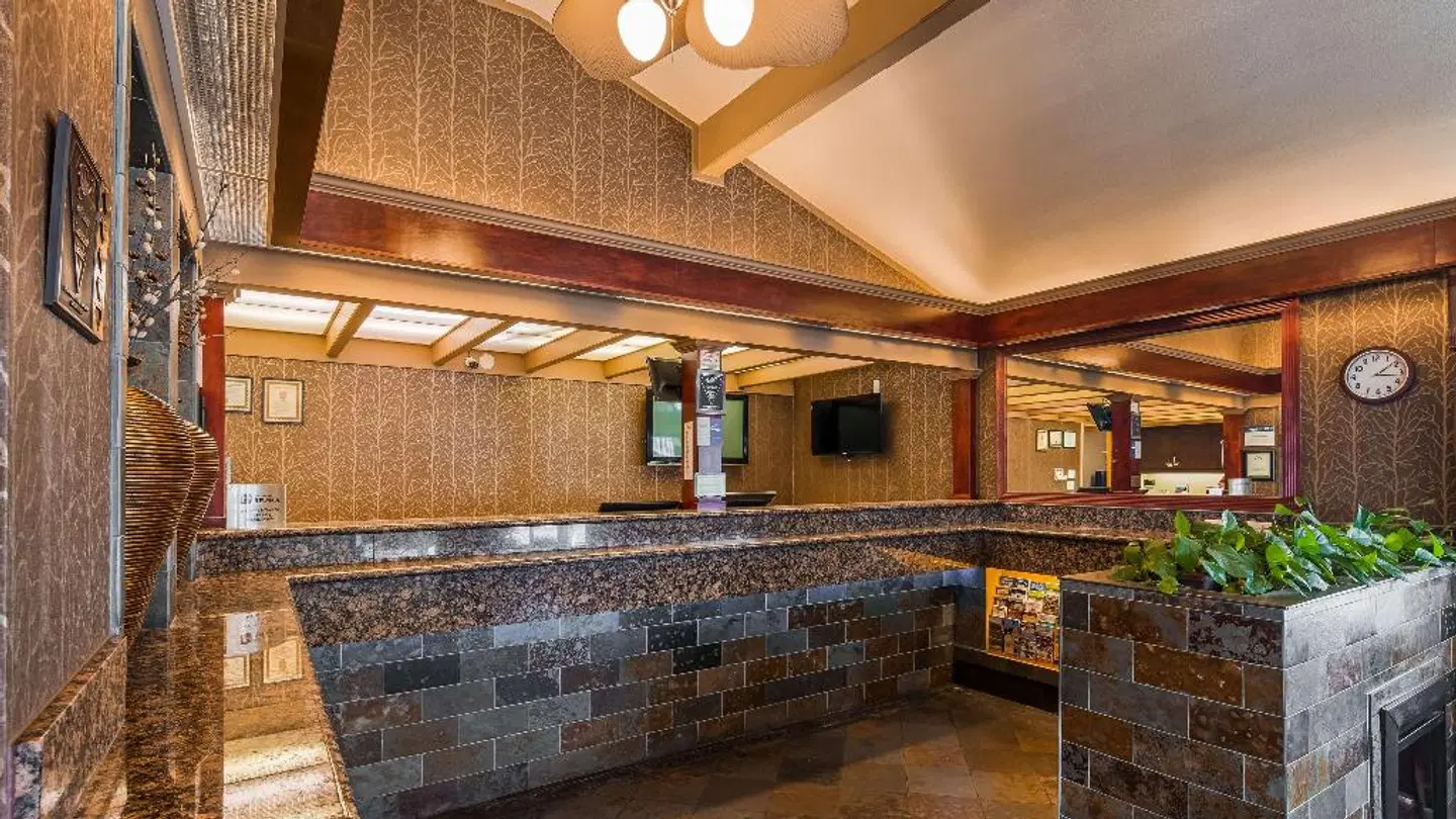 Best Western Garden Villa Inn Bar