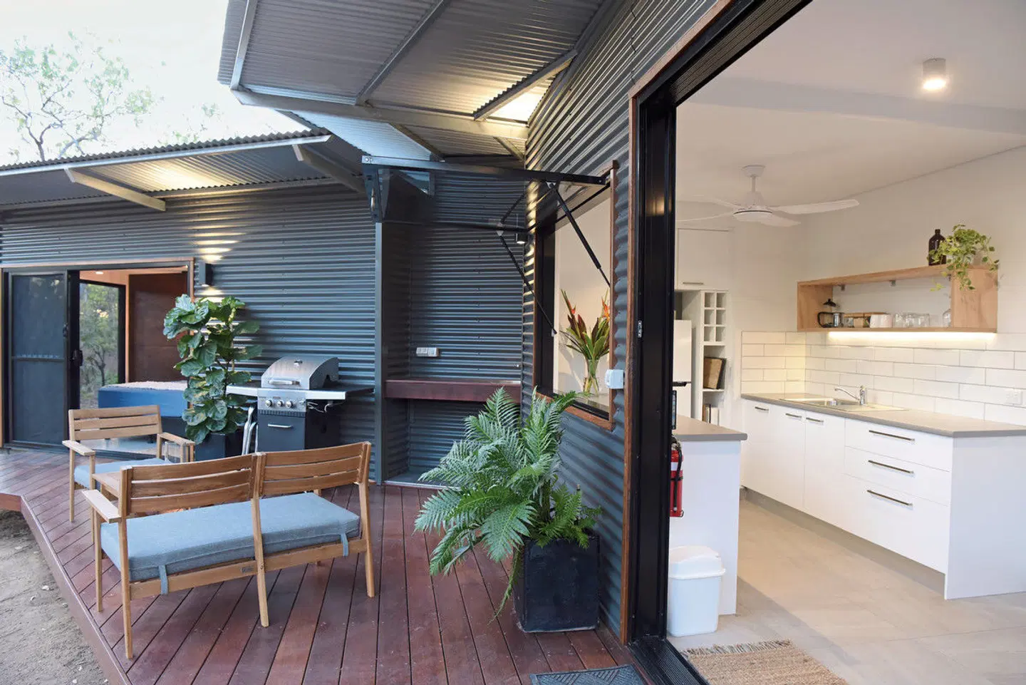 Hideaway Litchfield LOUNGE_LOBBY