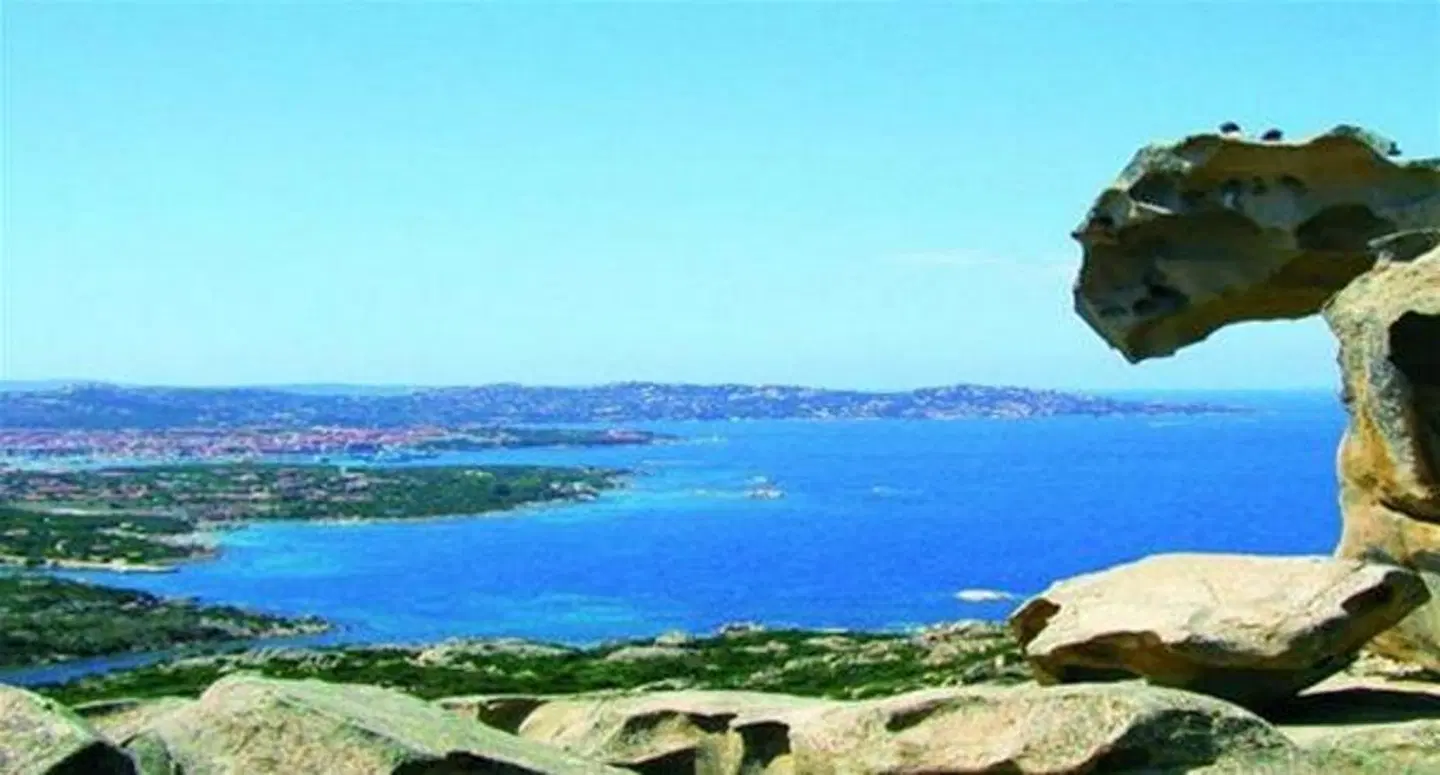 Club Esse Posada Beach Resort LANDSCAPE