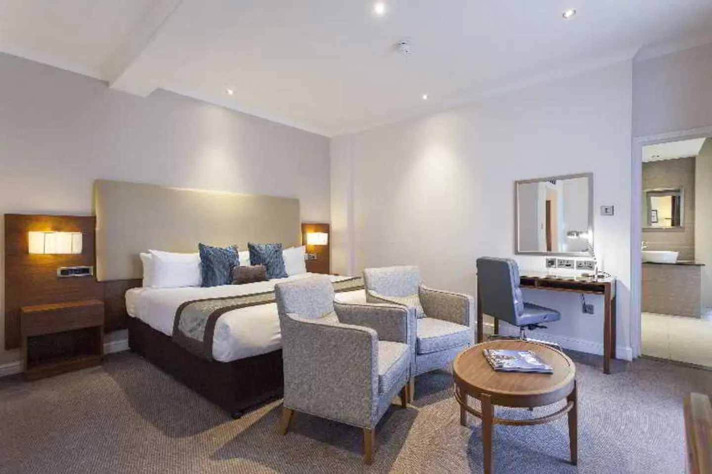 Thistle Piccadilly ROOM_EXAMPLE