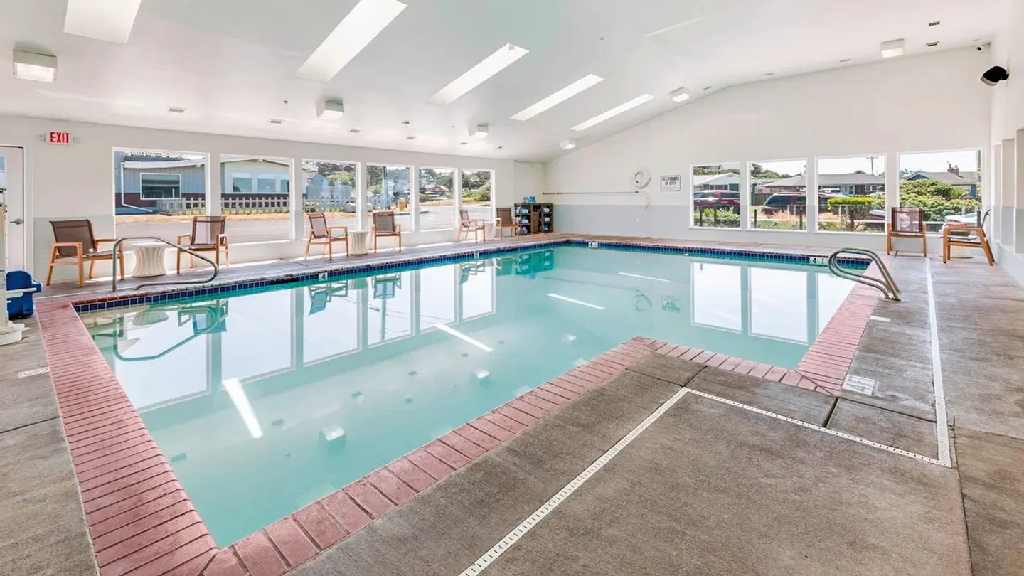 The Whaler Hallenbad