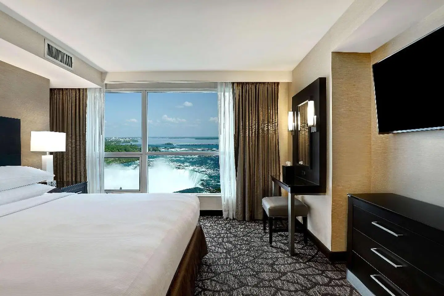 Embassy Suites by Hilton Niagara Falls Fallsview ROOM_EXAMPLE