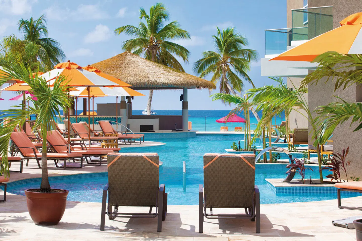 O2 Beach Club & Spa OUTDOOR_POOL