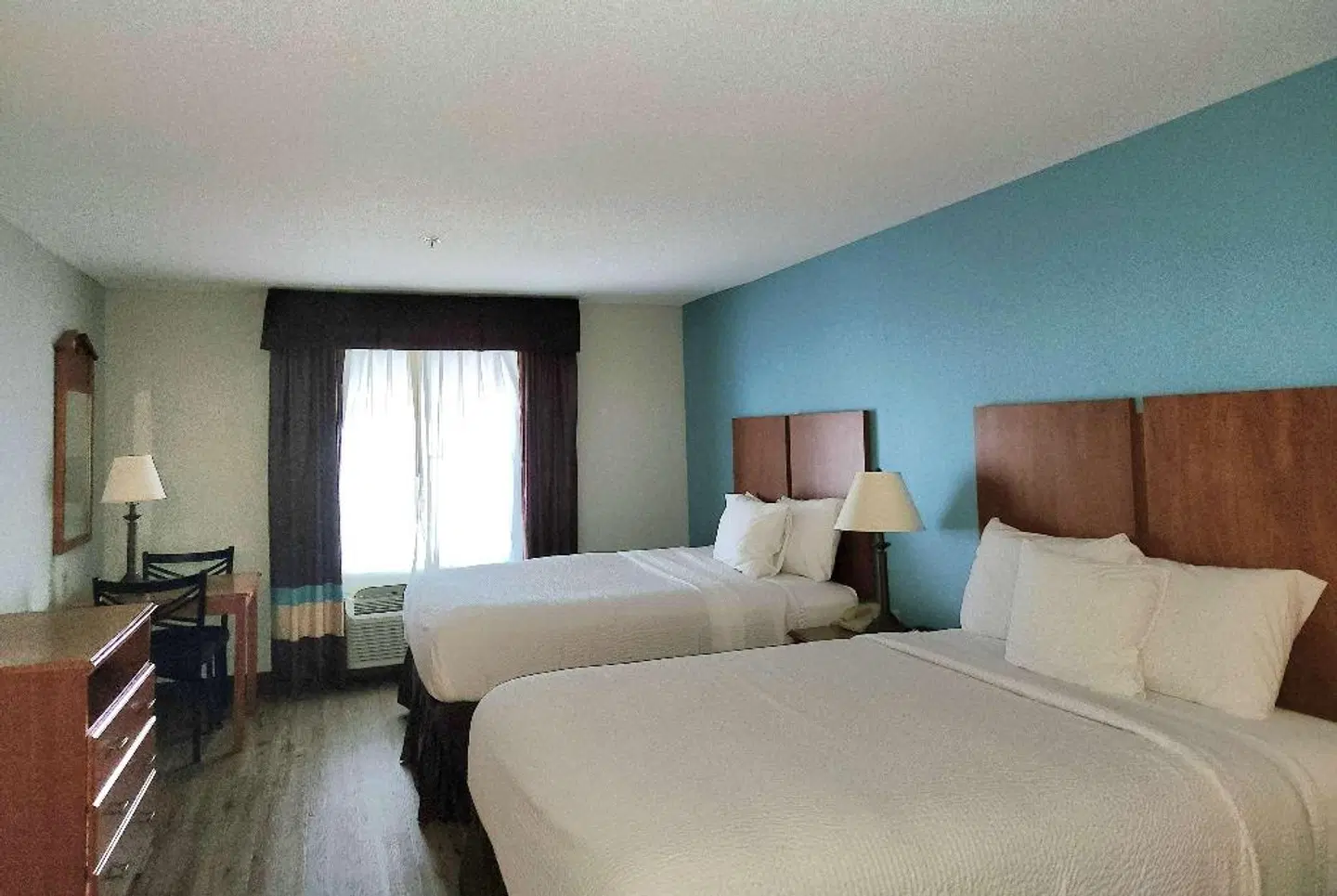 Days Inn & Suites by Wyndham Thibodaux ROOM_EXAMPLE