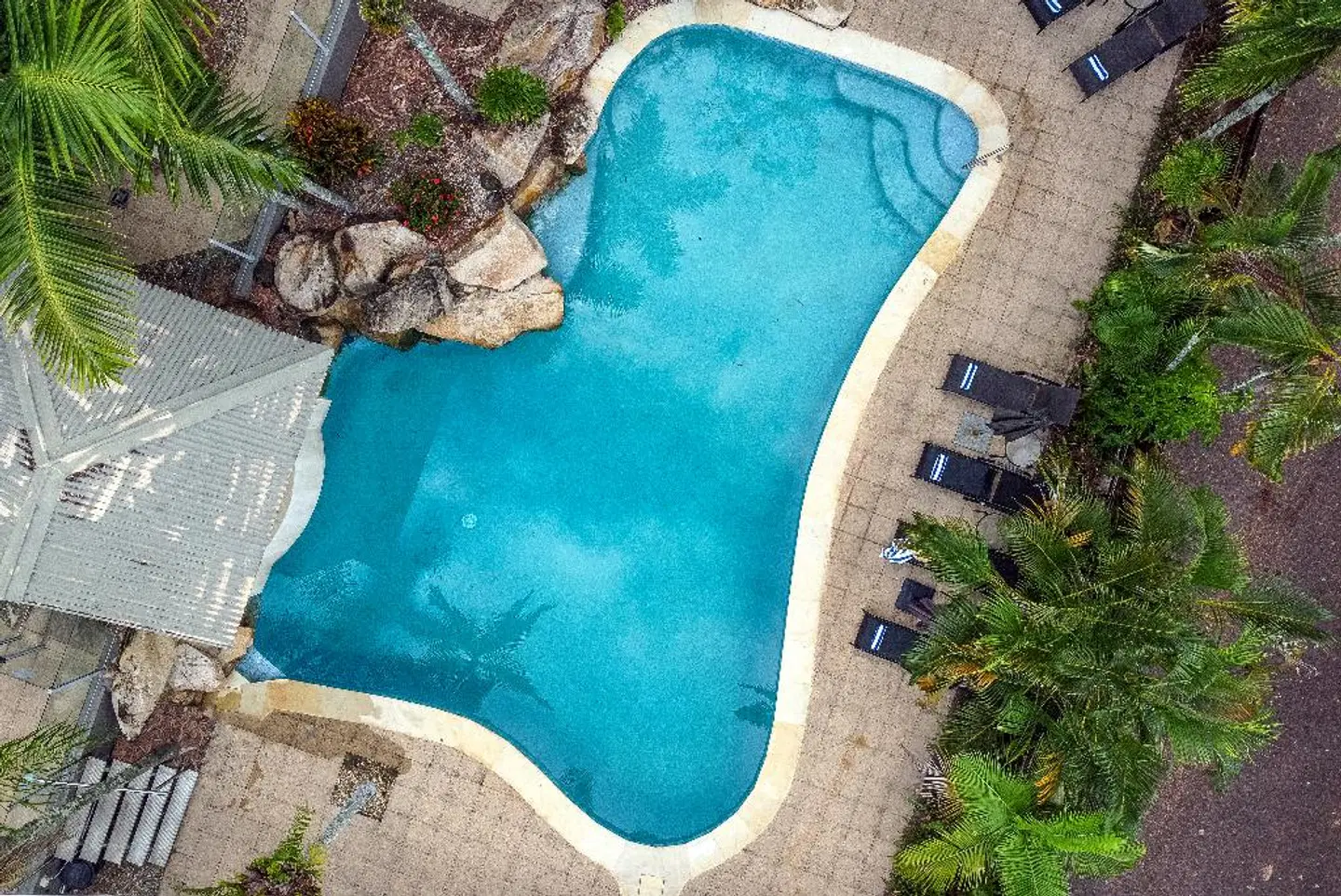 Paradise On The Beach Resort OUTDOOR_POOL