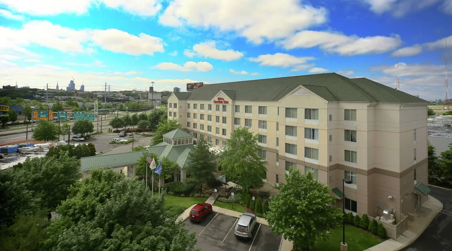 Hilton Garden Inn Secaucus/Meadowlands EXTERIOR