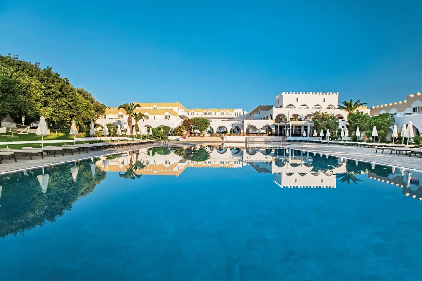 Platanista OUTDOOR_POOL