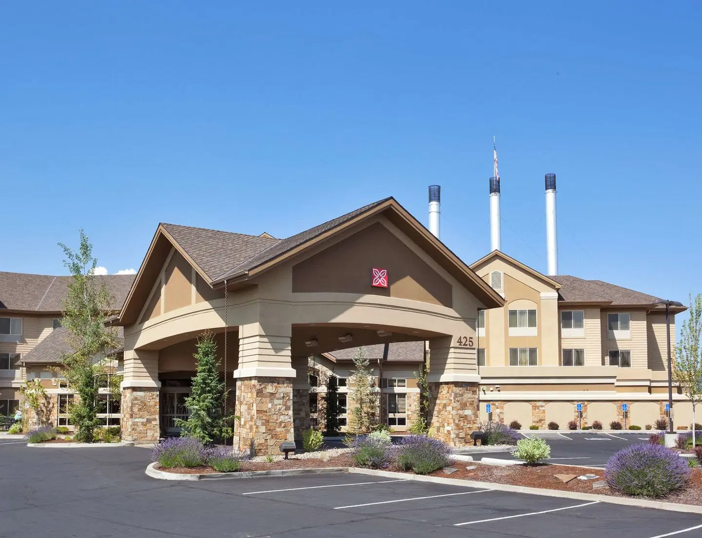 Hilton Garden Inn Bend EXTERIOR