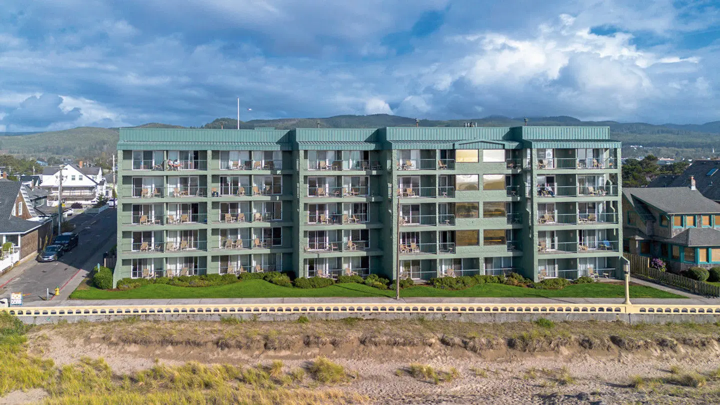 Best Western Plus Ocean View Resort EXTERIOR