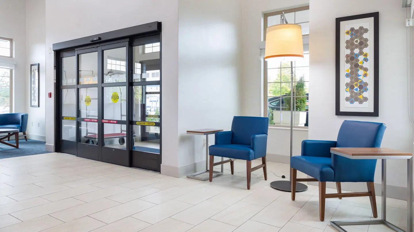 Holiday Inn Express & Suites Hood River by IHG LOUNGE_LOBBY