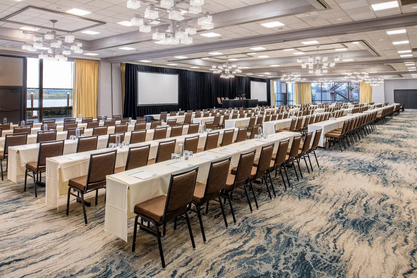 Holiday Inn Portland - Columbia Riverfront Konferenz