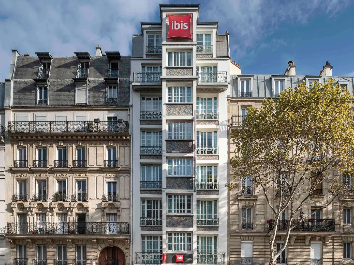 ibis Paris Ornano Montmartre North 18th EXTERIOR