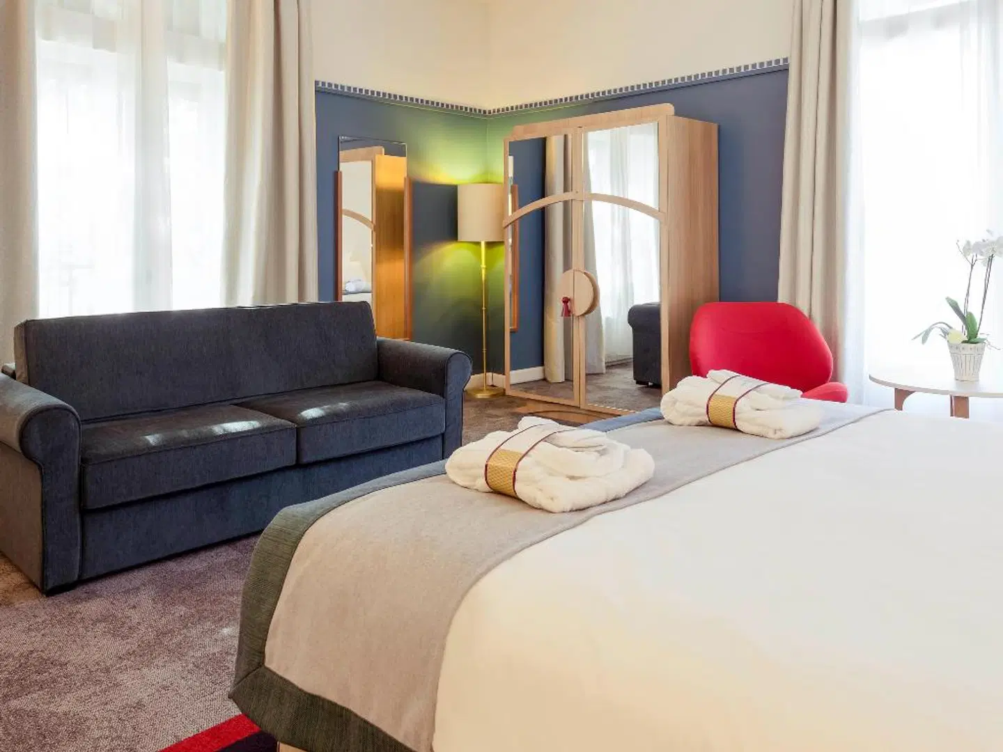 Mercure Lyon Centre Château Perrache hotel ROOM_EXAMPLE