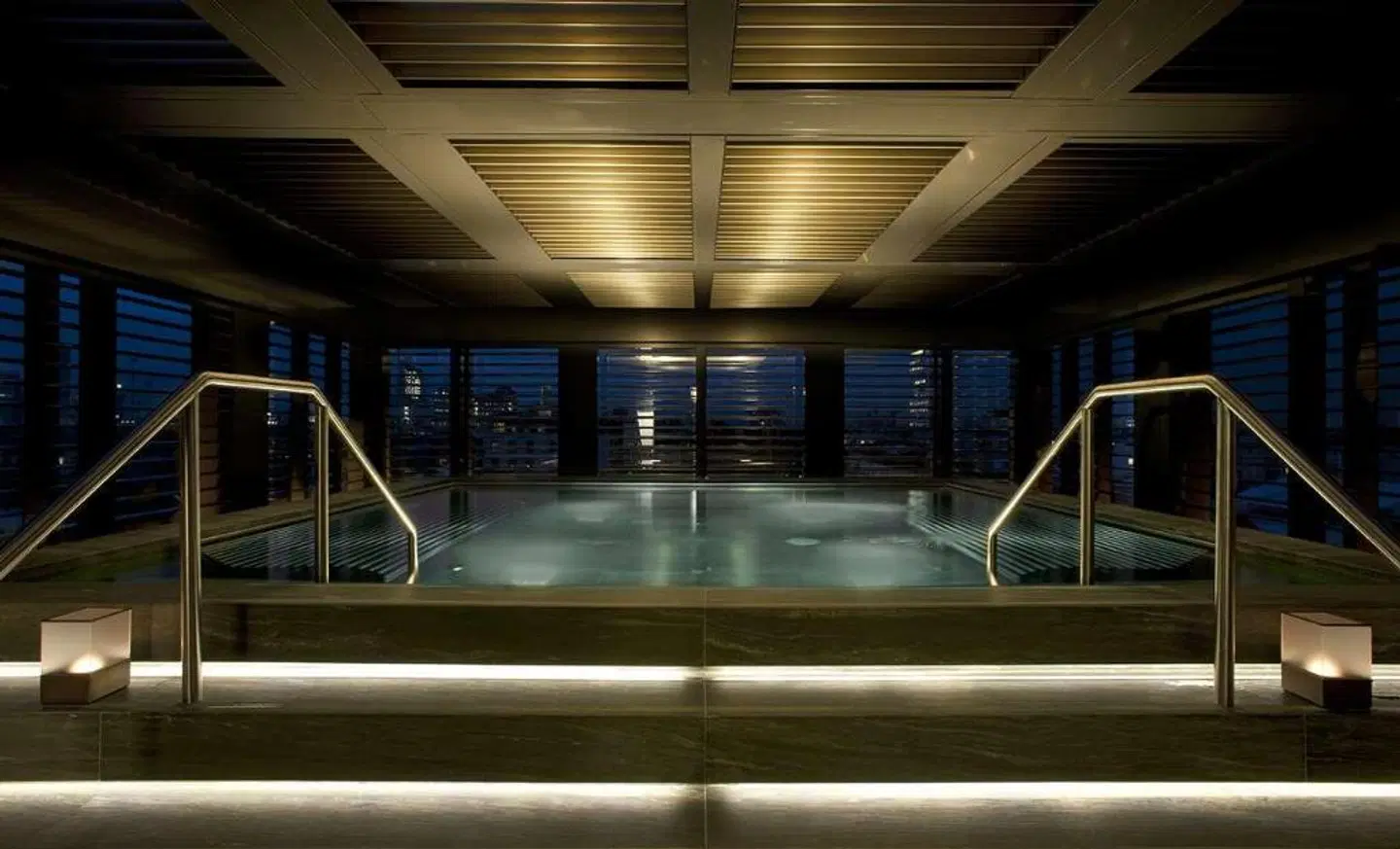 Armani Hotel Milano Hallenbad
