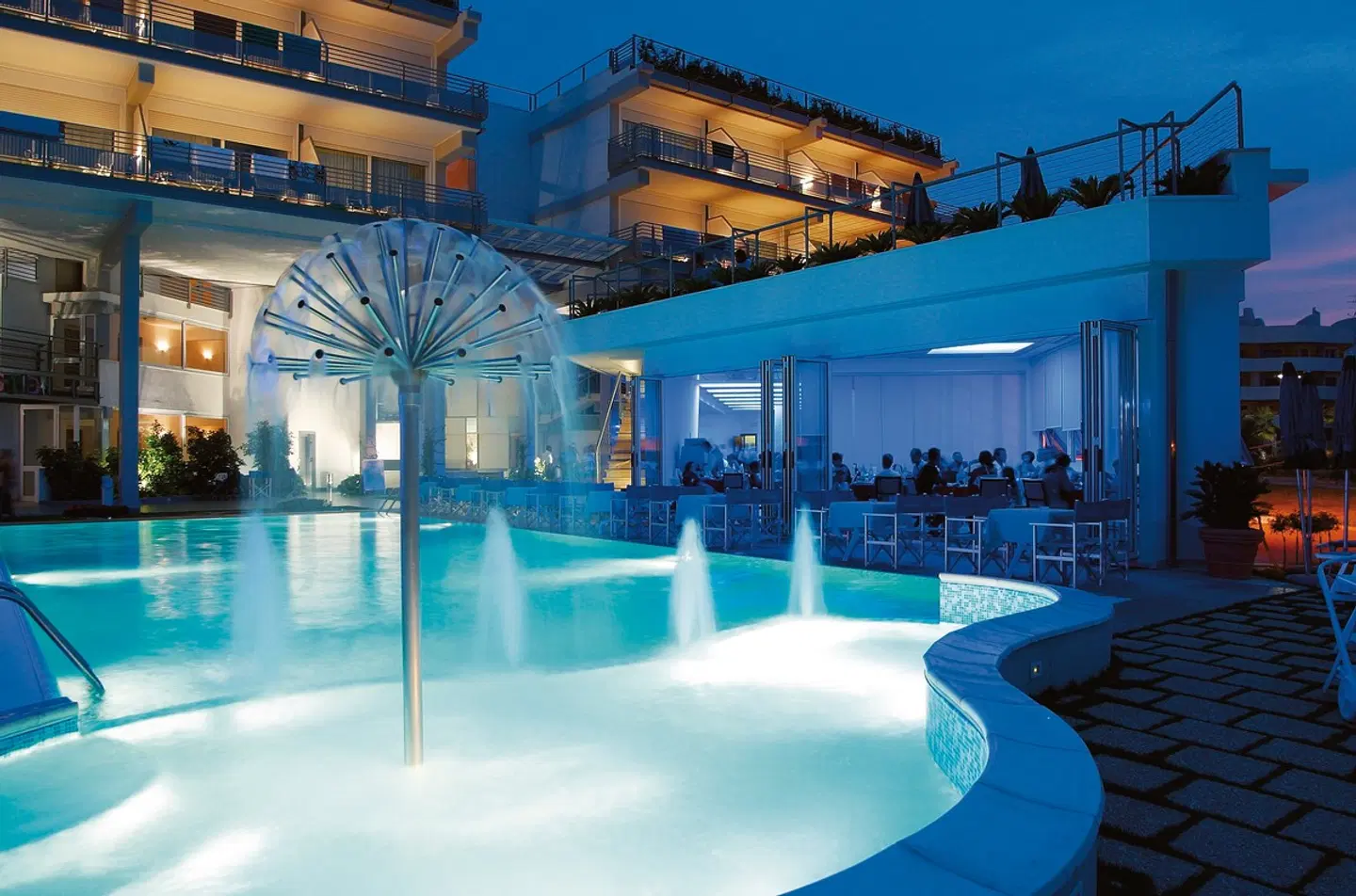 SeaPark Resort & Spa OUTDOOR_POOL