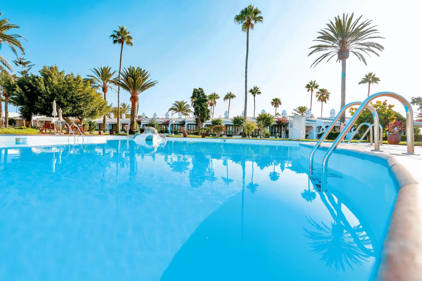 Sahara Beach Club OUTDOOR_POOL