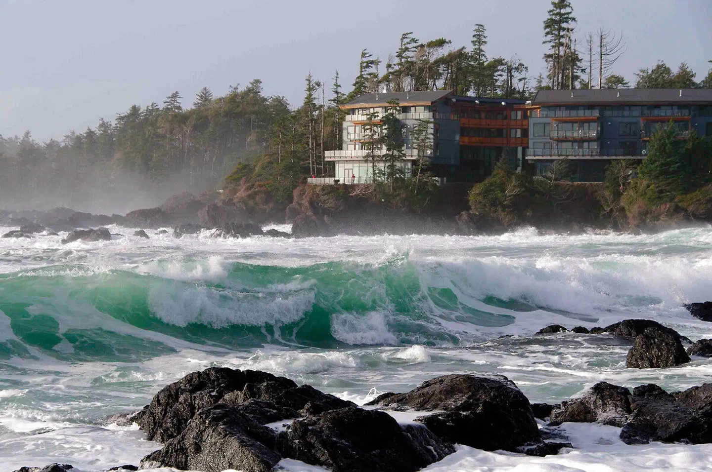 Black Rock Oceanfront Resort EXTERIOR