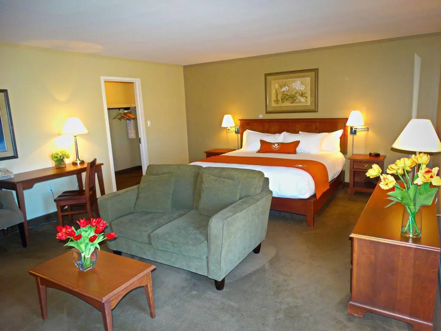 Amsterdam Inn & Suites Moncton ROOM_EXAMPLE