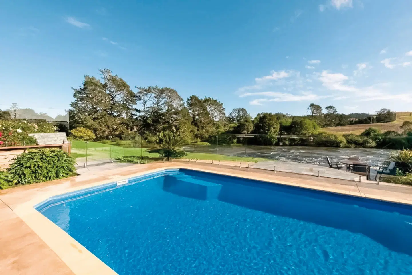 Te Awa Lodge OUTDOOR_POOL