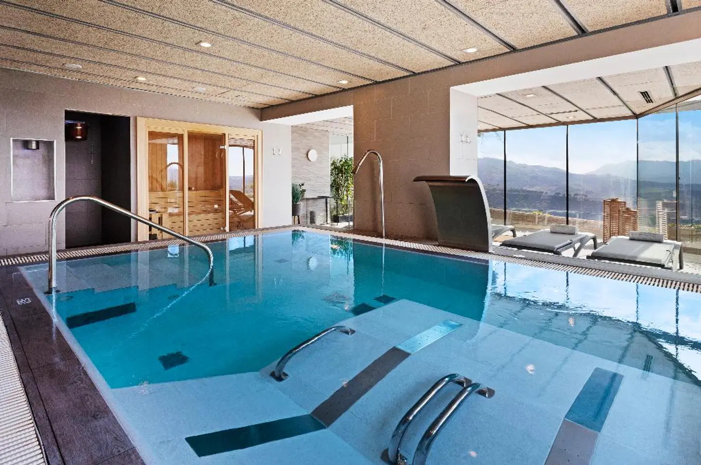 Catalonia Reina Victoria Hallenbad