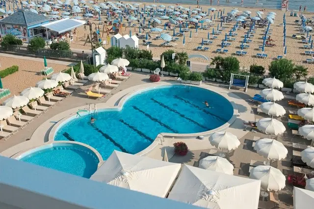 Galassia OUTDOOR_POOL