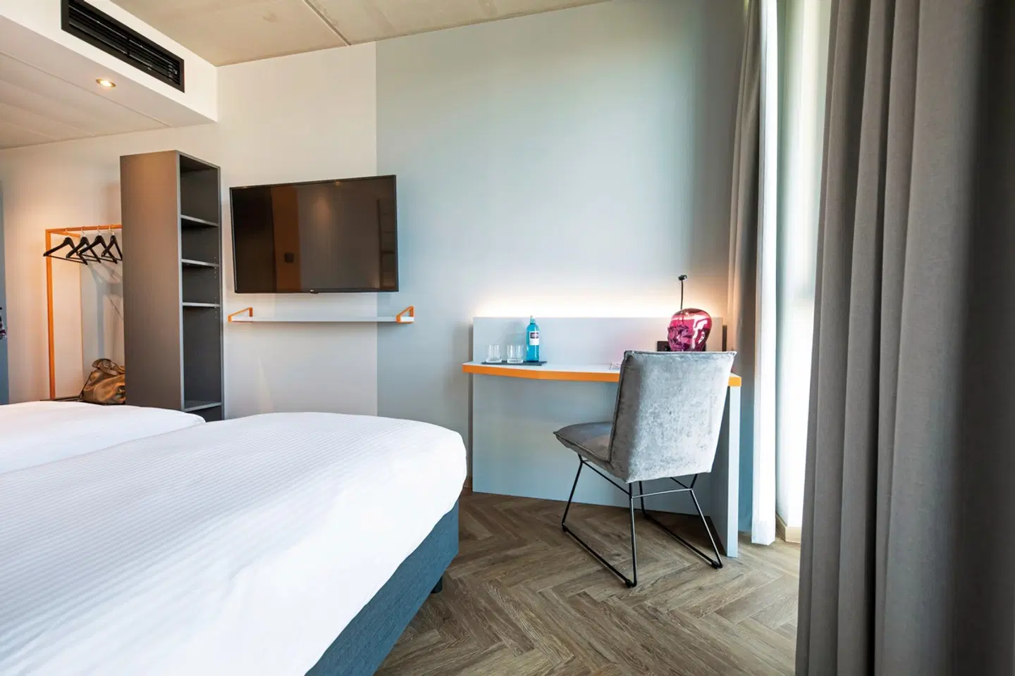 LOGINN Hotel Waiblingen ROOM_EXAMPLE