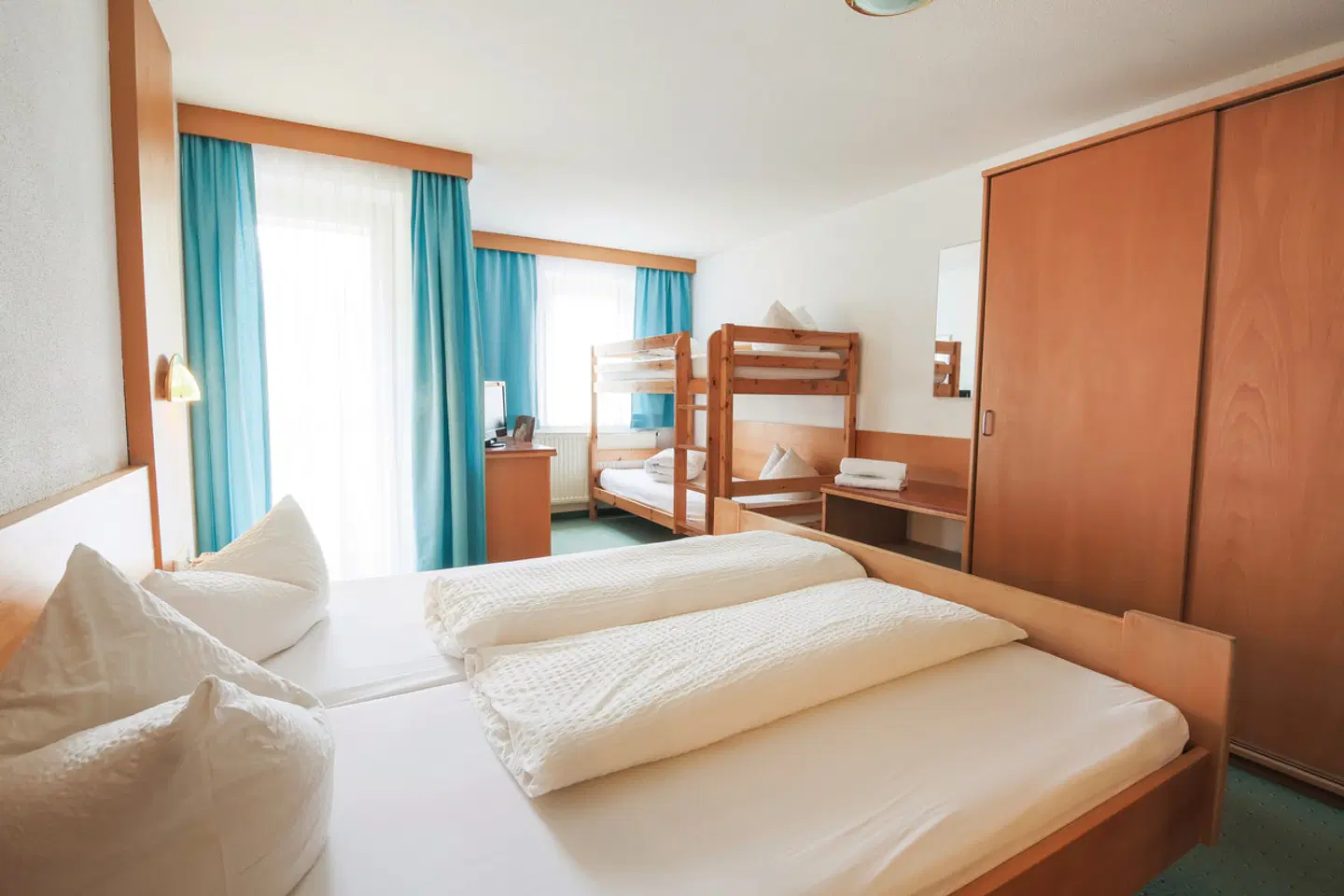 Tia Monte ROOM_EXAMPLE