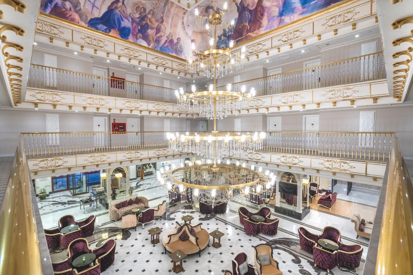 Orange Palace Side LOUNGE_LOBBY