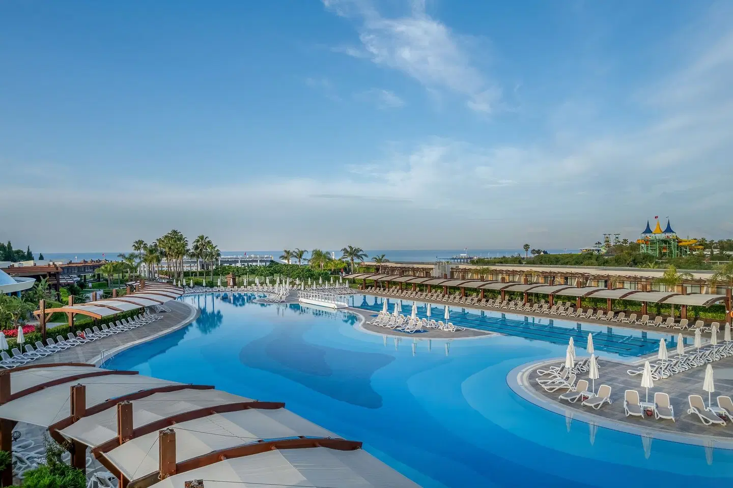 Baia Lara OUTDOOR_POOL