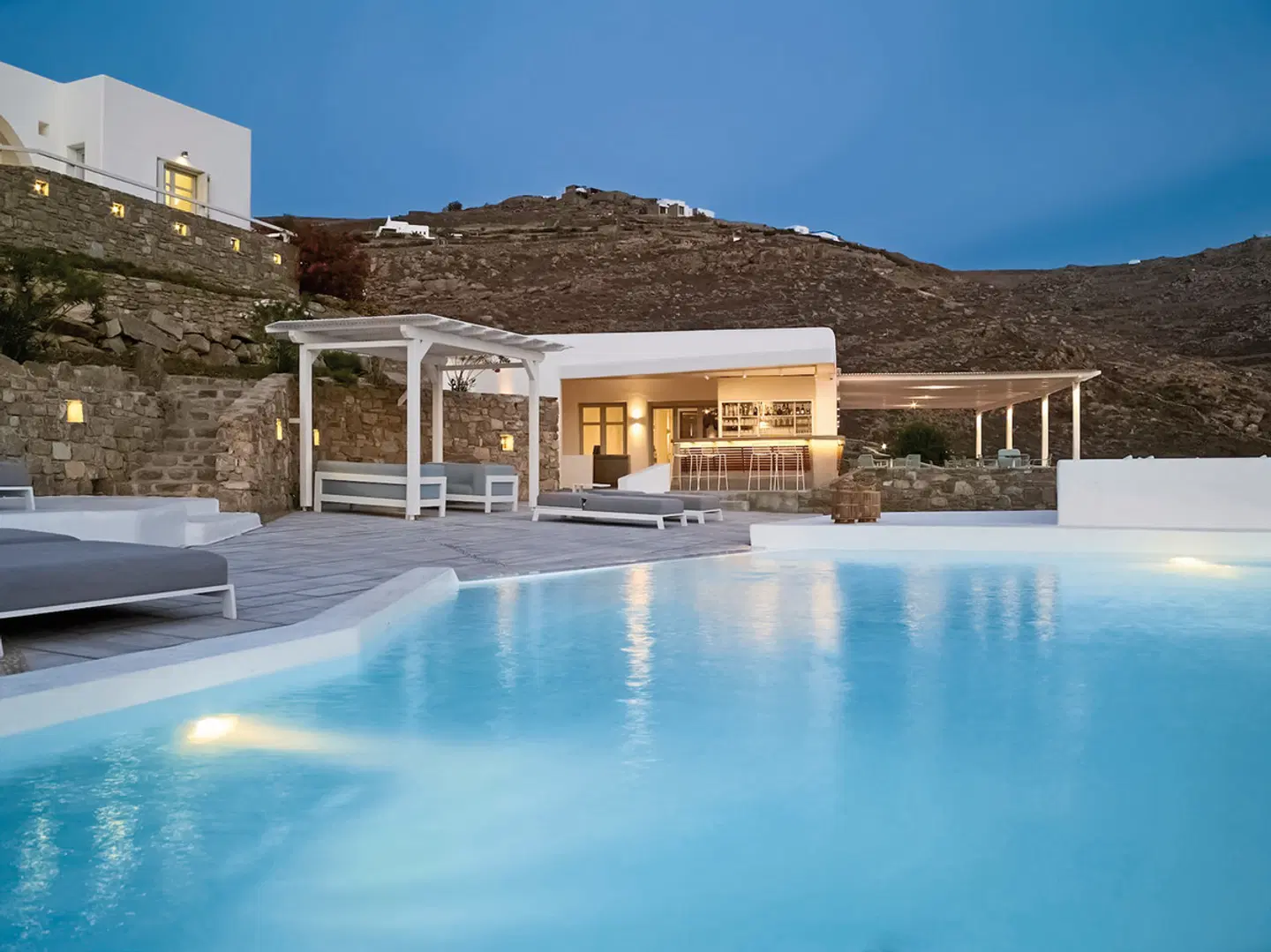 Epic Blue Luxury Hotel Suites & Villas Mykonos OUTDOOR_POOL