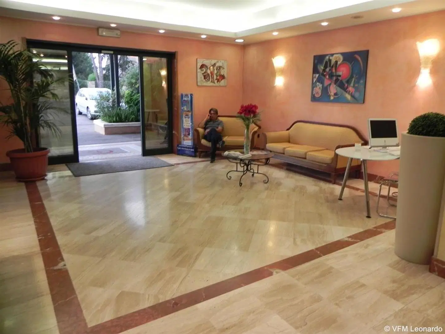 President Pomezia LOUNGE_LOBBY