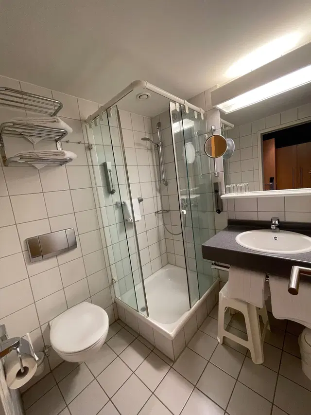 Plaza INN Heidehof Badezimmer