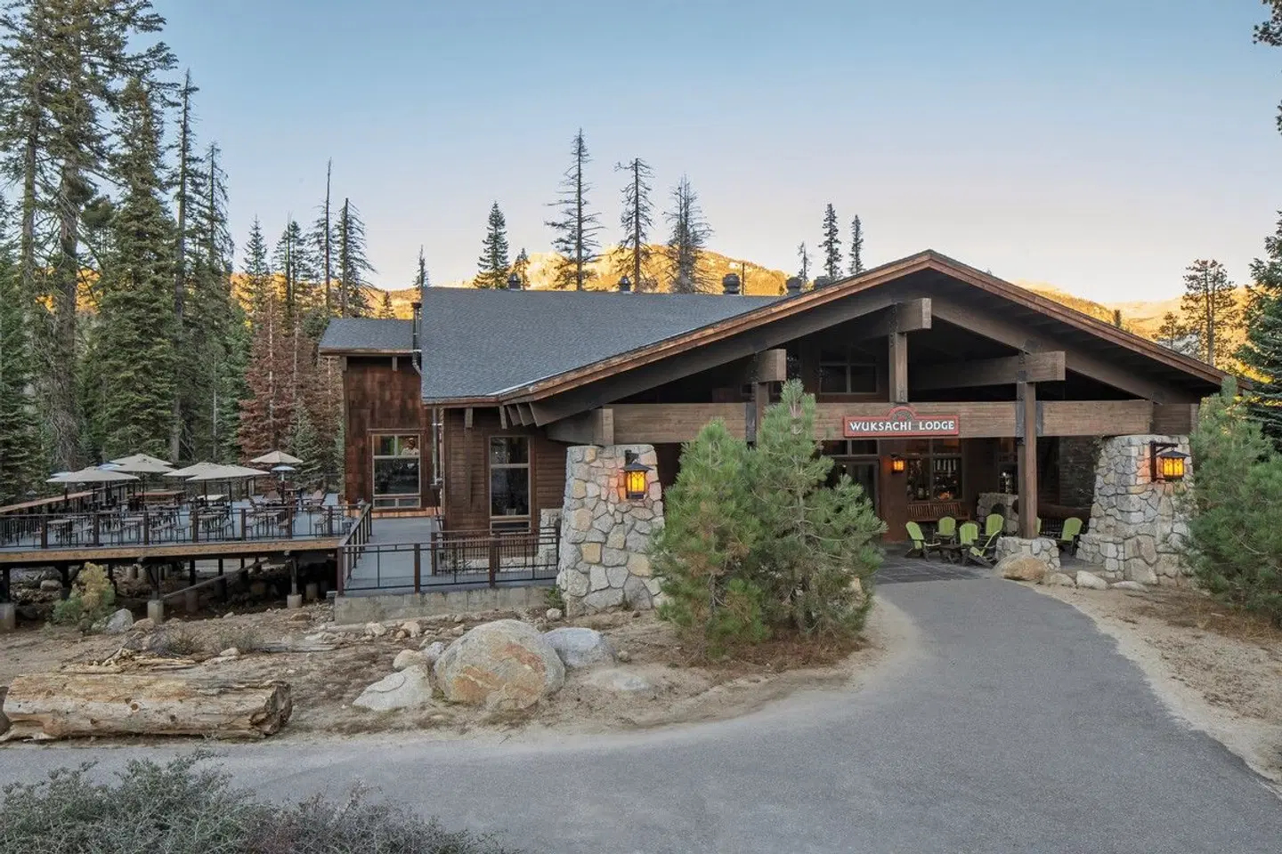 Wuksachi Lodge EXTERIOR