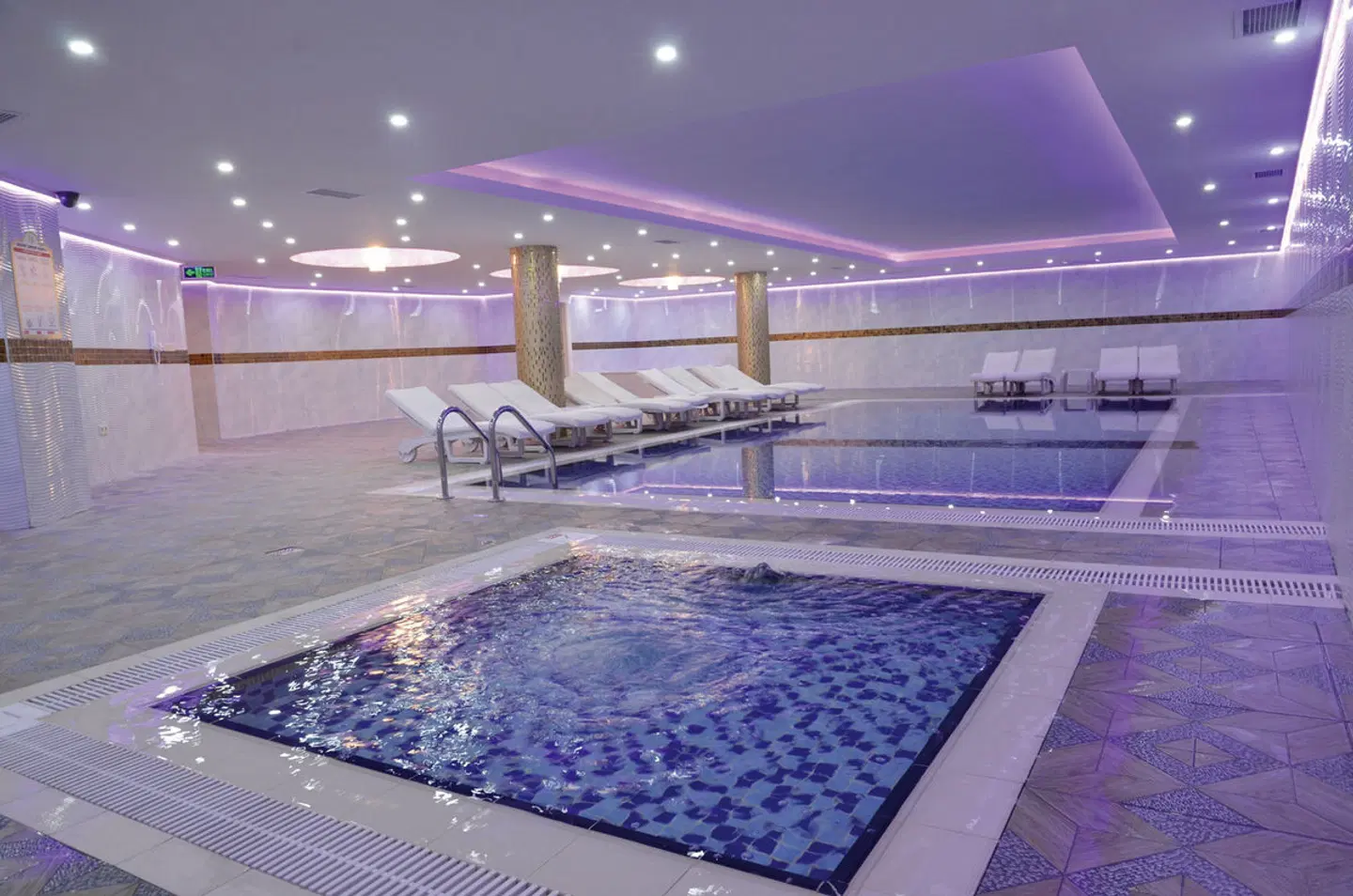 Grand Zaman Beach Hallenbad