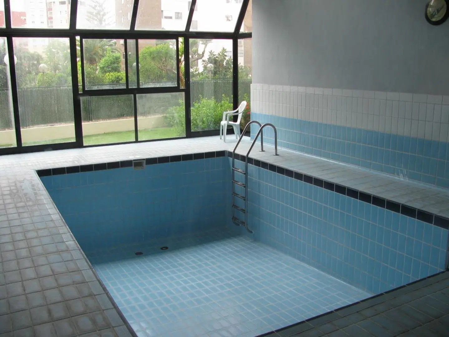 Apartamentos Torre Ipanema Hallenbad