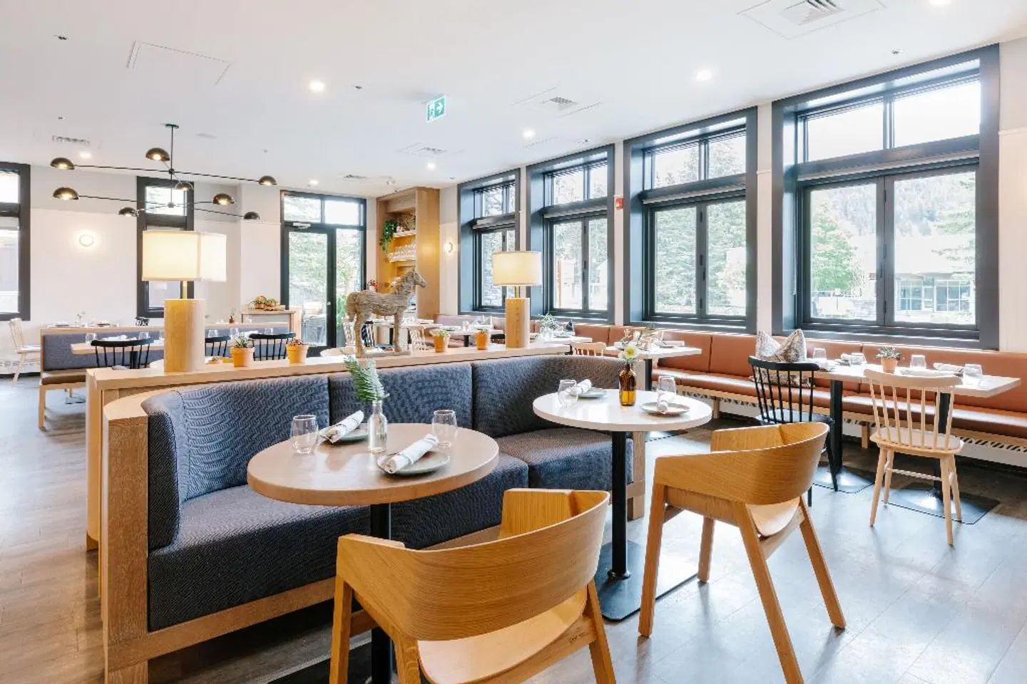 Elk + Avenue Hotel Restaurant