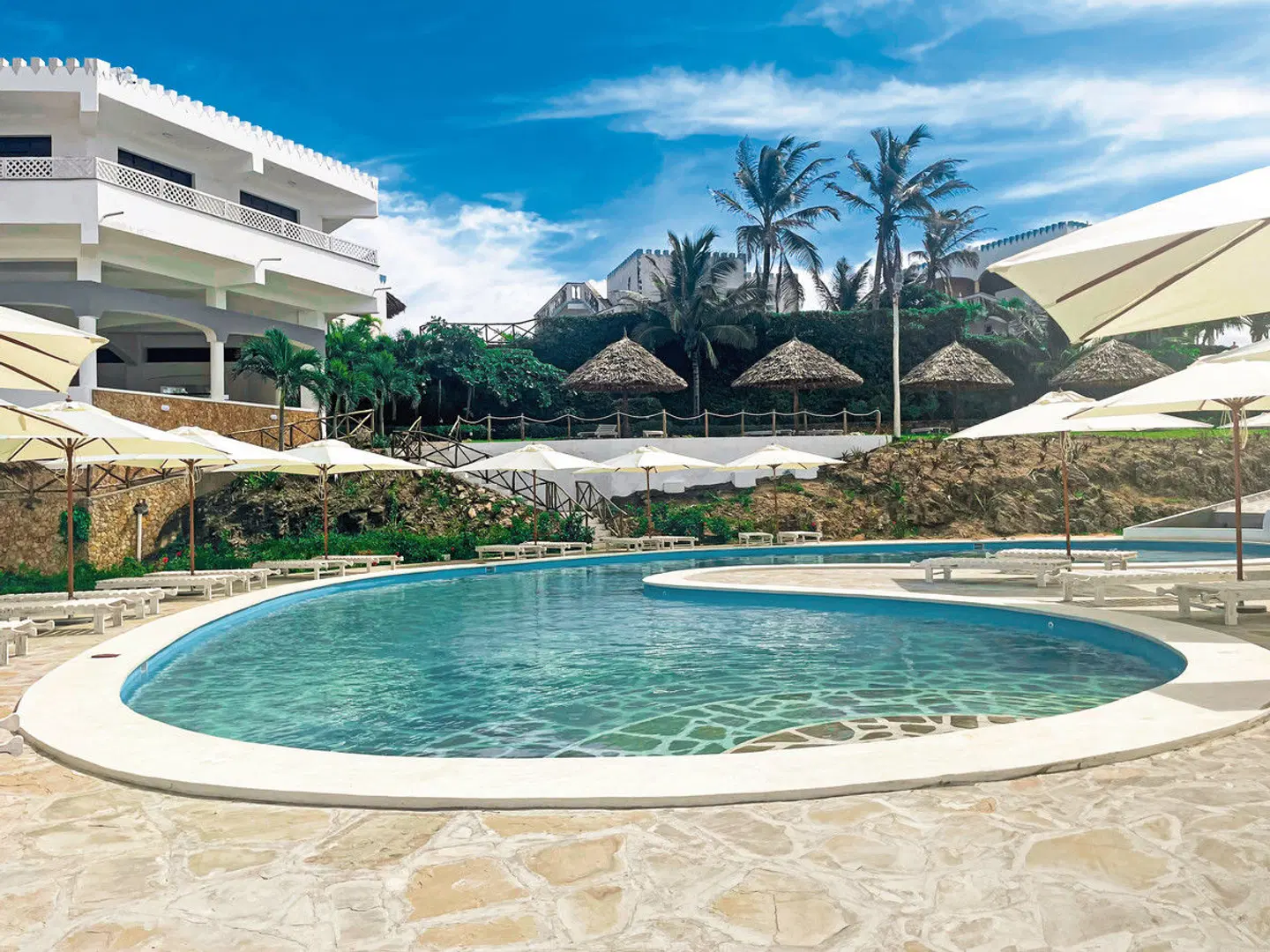 AHG Lion Beach Resort OUTDOOR_POOL