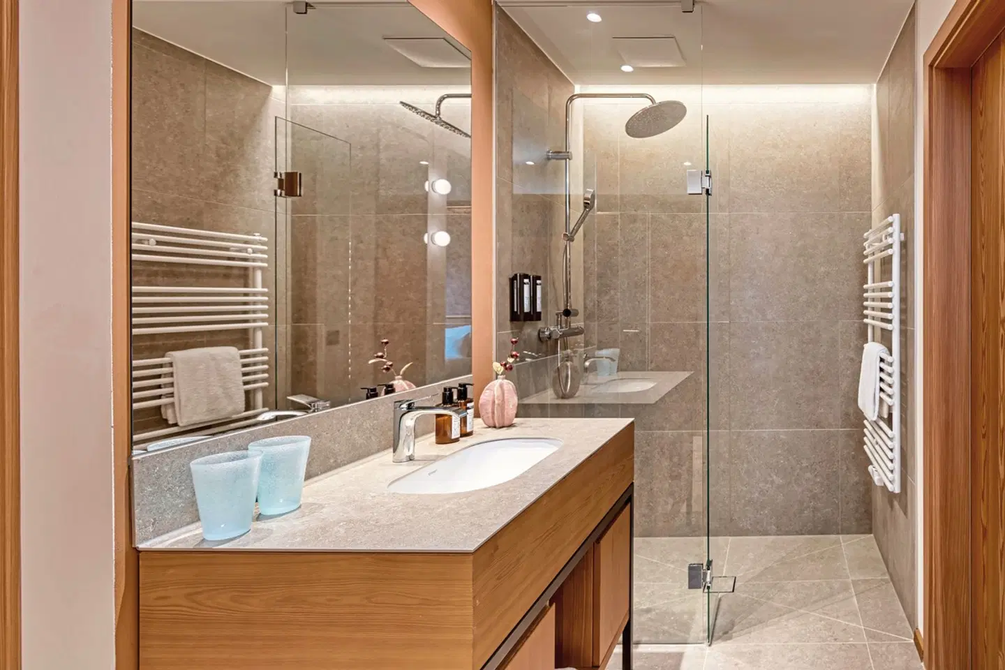 Falkensteiner Hotel Montafon BATHROOM