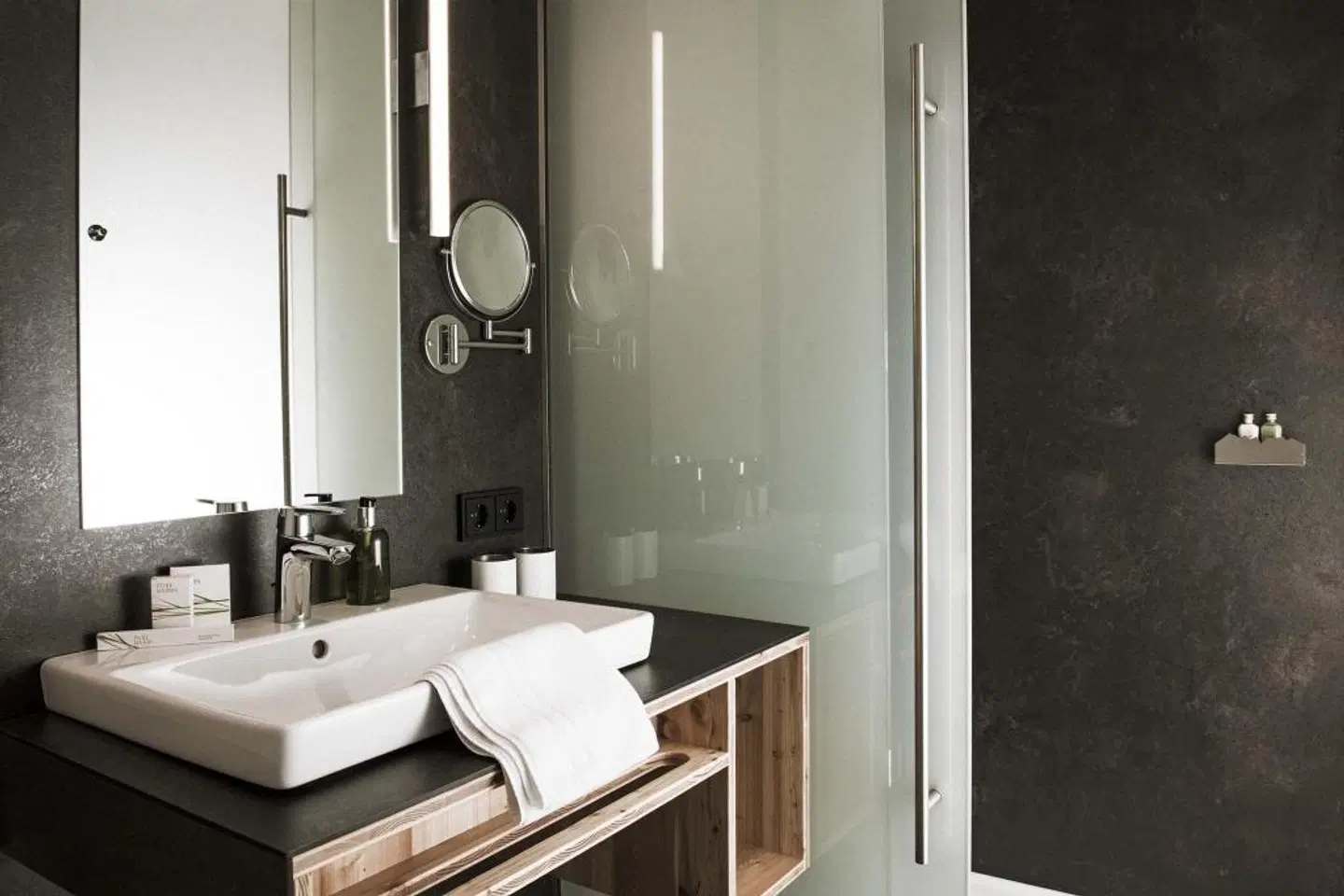 Tirol Lodge Badezimmer