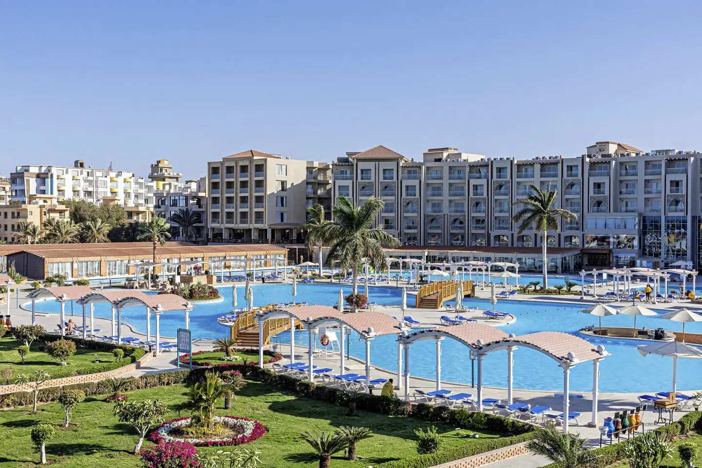 SUNRISE Alora Aqua Park Resort OUTDOOR_POOL