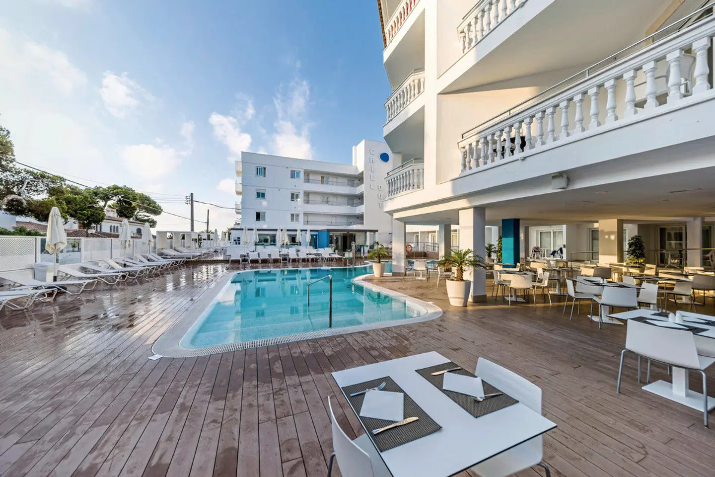 Welikehotel Triton Beach OUTDOOR_POOL