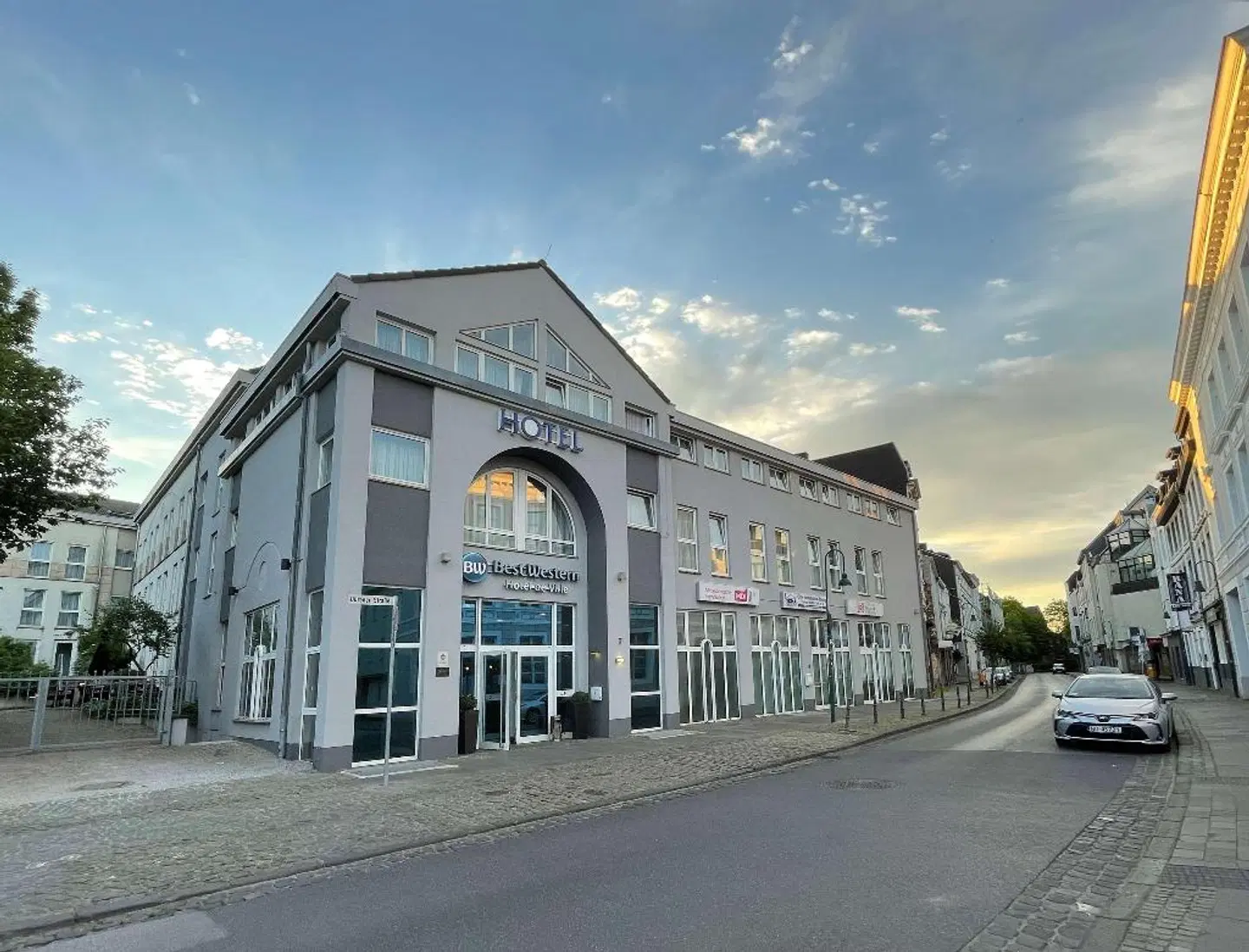 Best Western Hotel de Ville EXTERIOR