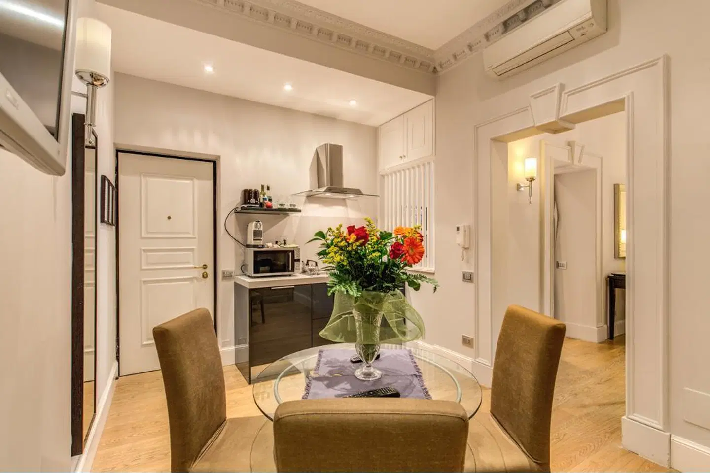 Cortina ROOM_EXAMPLE