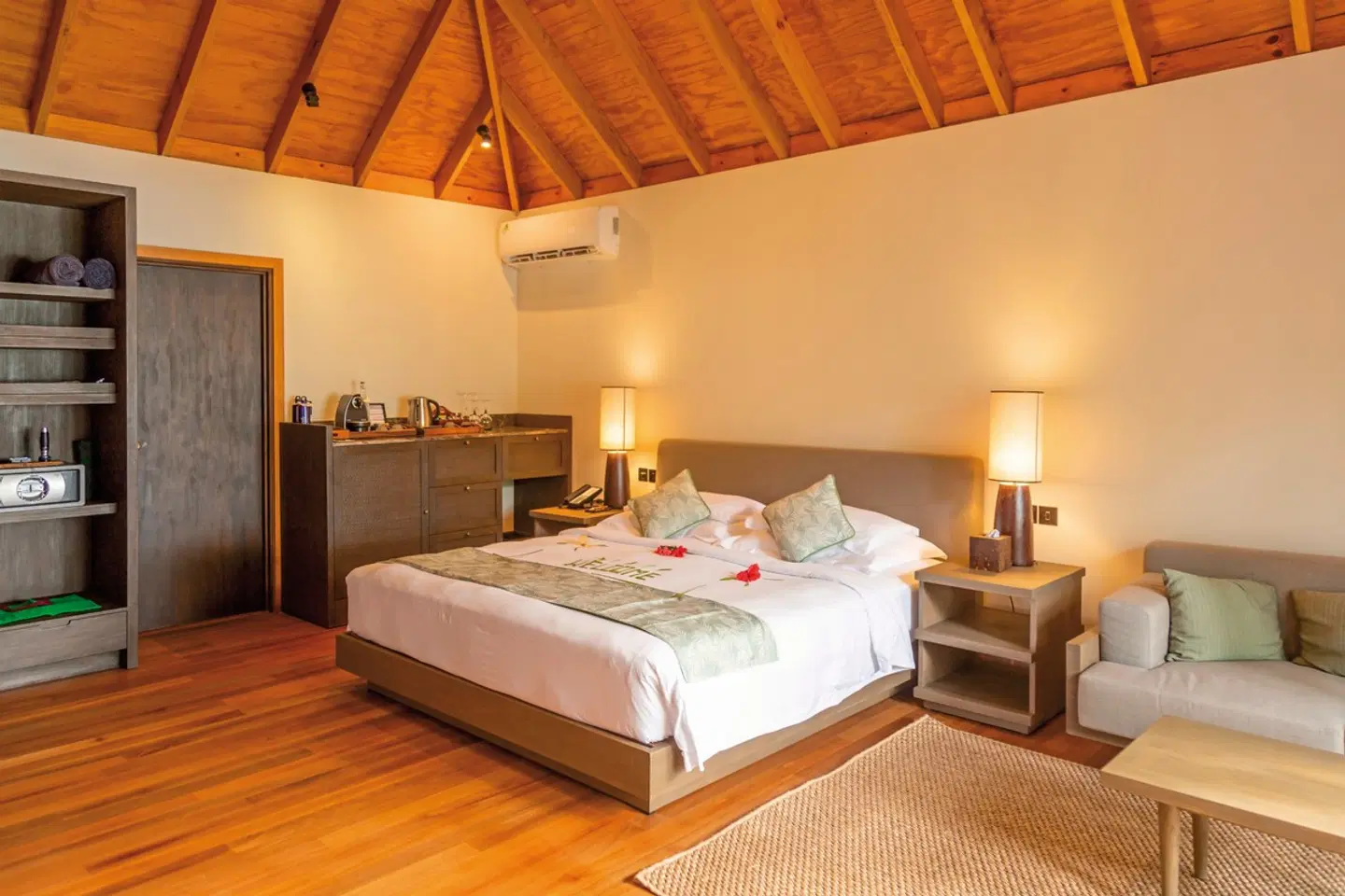 Veligandu Maldives Resort Island ROOM_EXAMPLE