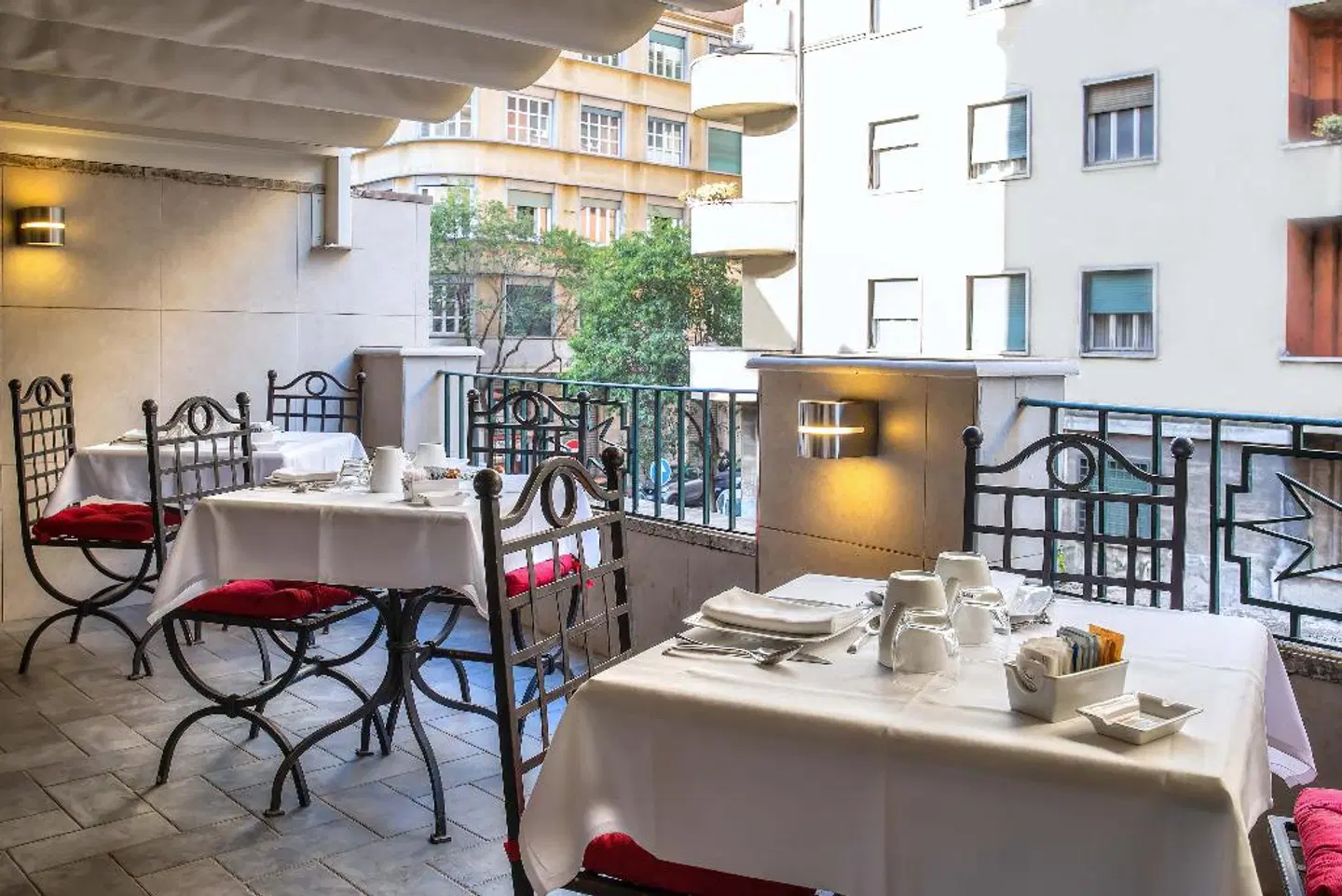 River Palace Hotel Restaurant