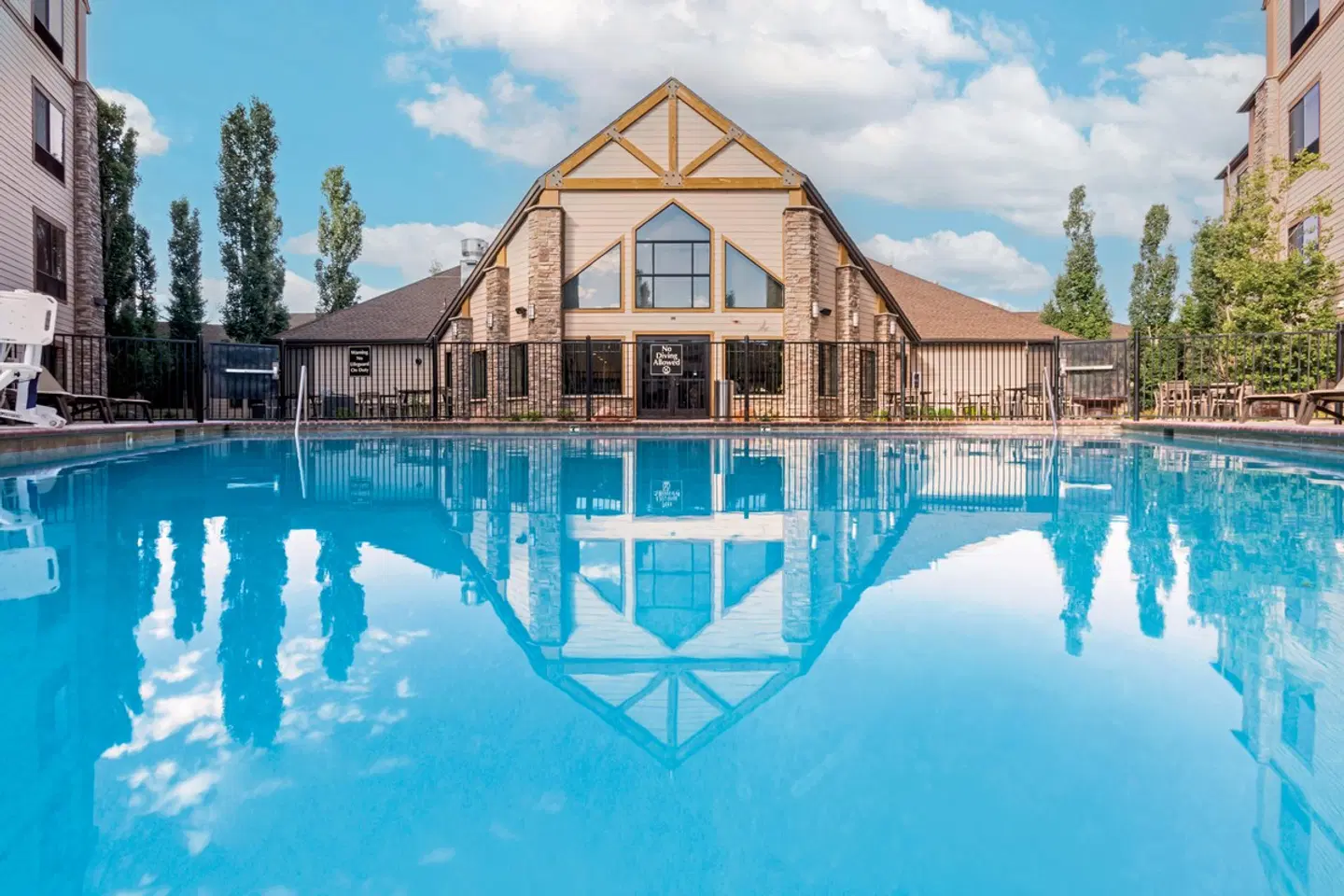 Best Western Plus Bryce Canyon Grand Hotel OUTDOOR_POOL