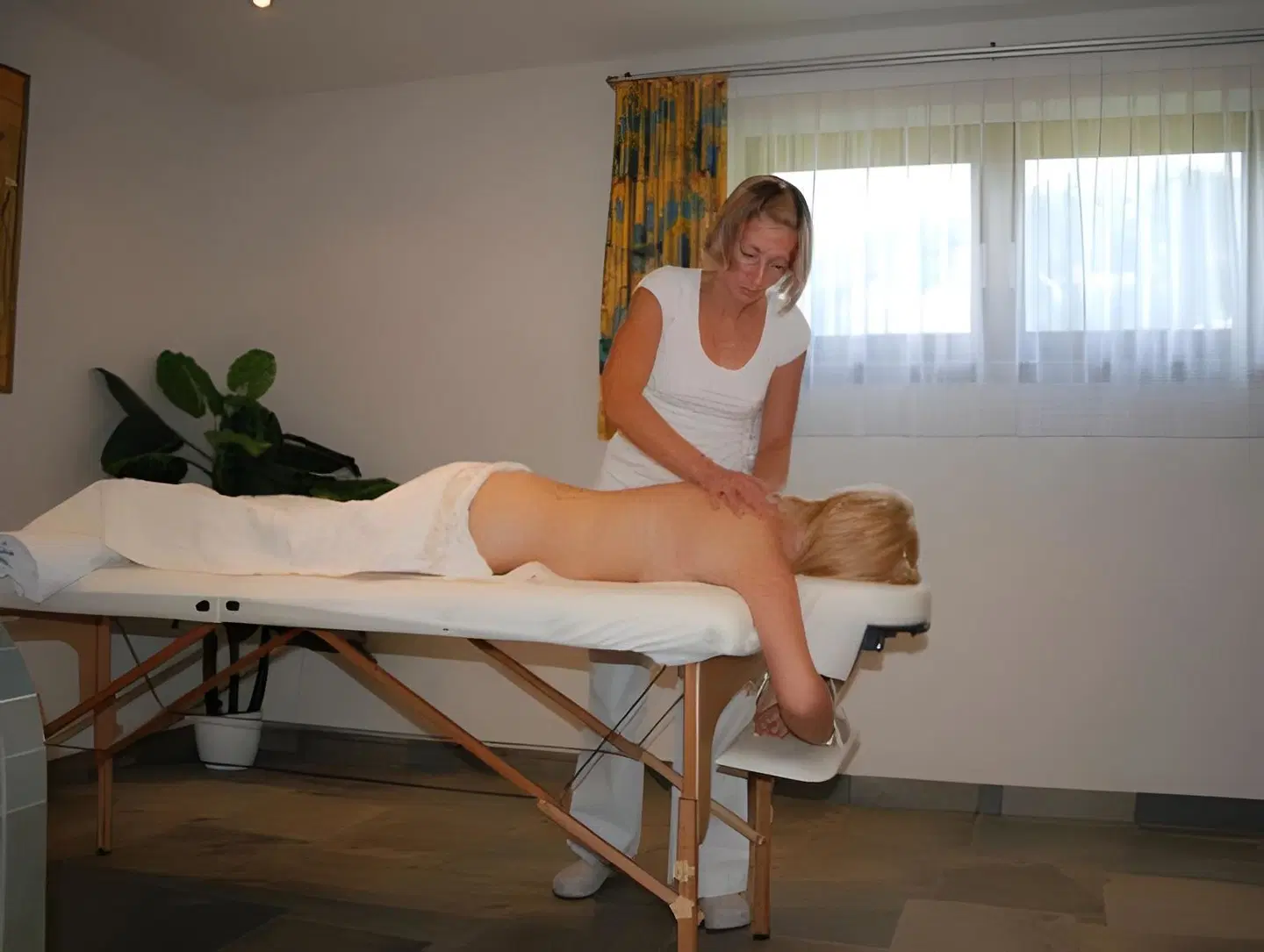 Burger HEALTH_BEAUTY