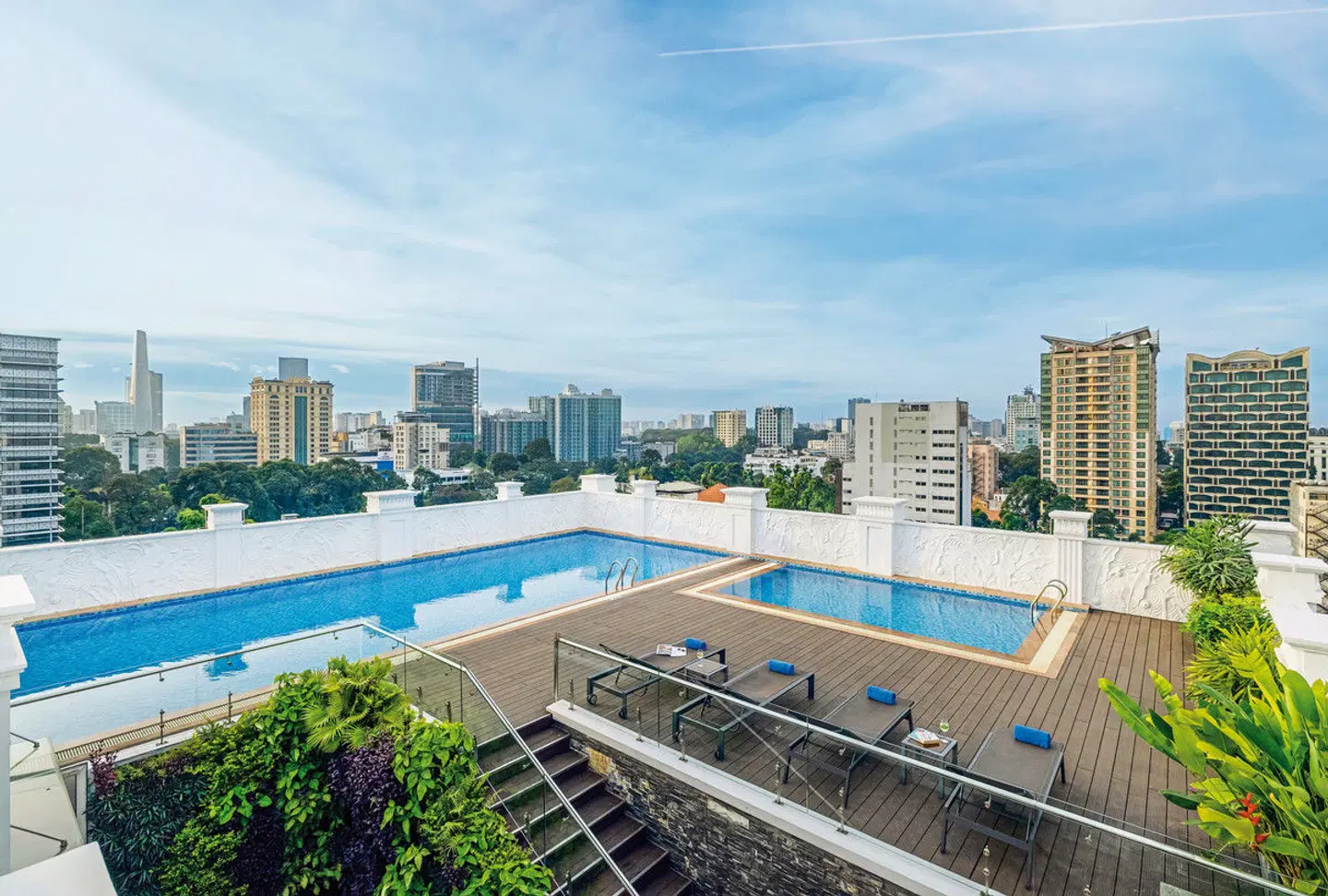 T-Ritz Saigon Hotel & Apartment OUTDOOR_POOL